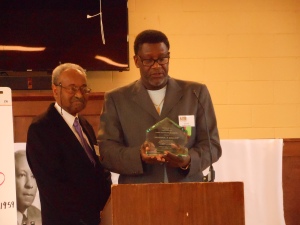 WIlliam E. (Bill) Johnson, retired business manager of Laborers Local 113, received the Milwaukee APRI Chapter's Achievement Award at the event.